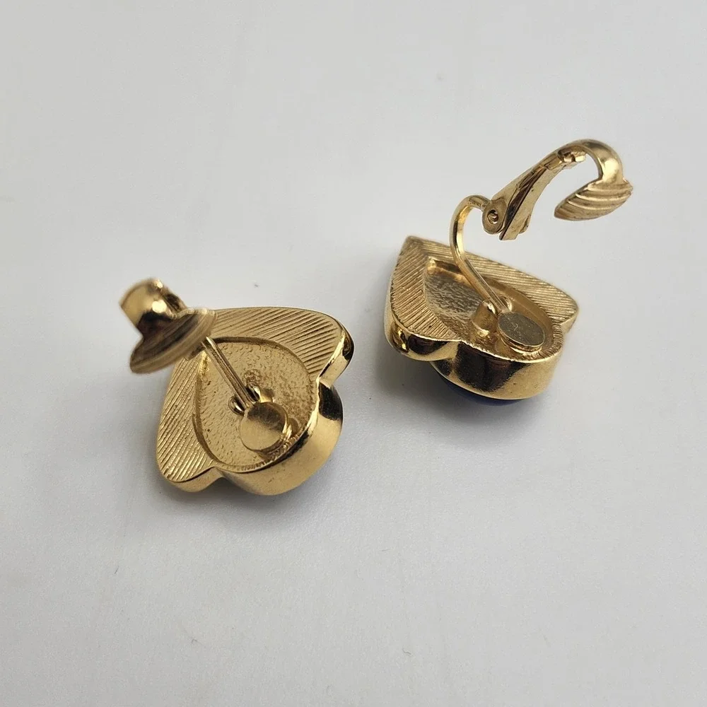 Vintage 80s Avon‎ Blue Deco Gold Tone Clip-on Earrings